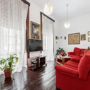 https://apartamento-clasico-en-santa-cruz-palma.in-canary-islands.com