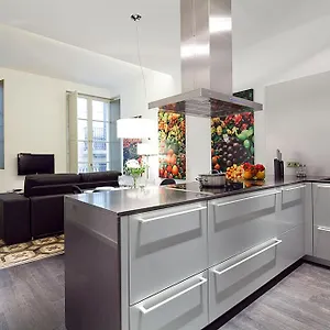 Ola Living Portaferrissa Apartament